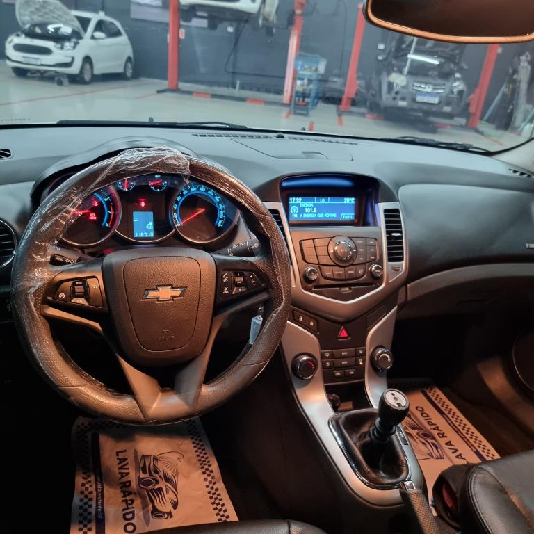 CHEVROLET Cruze Hatch - Foto