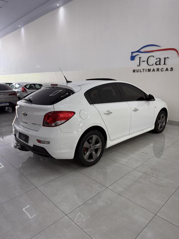 CHEVROLET Cruze Hatch - Foto