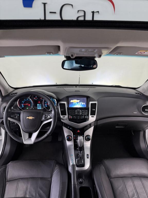 CHEVROLET Cruze Hatch - Foto