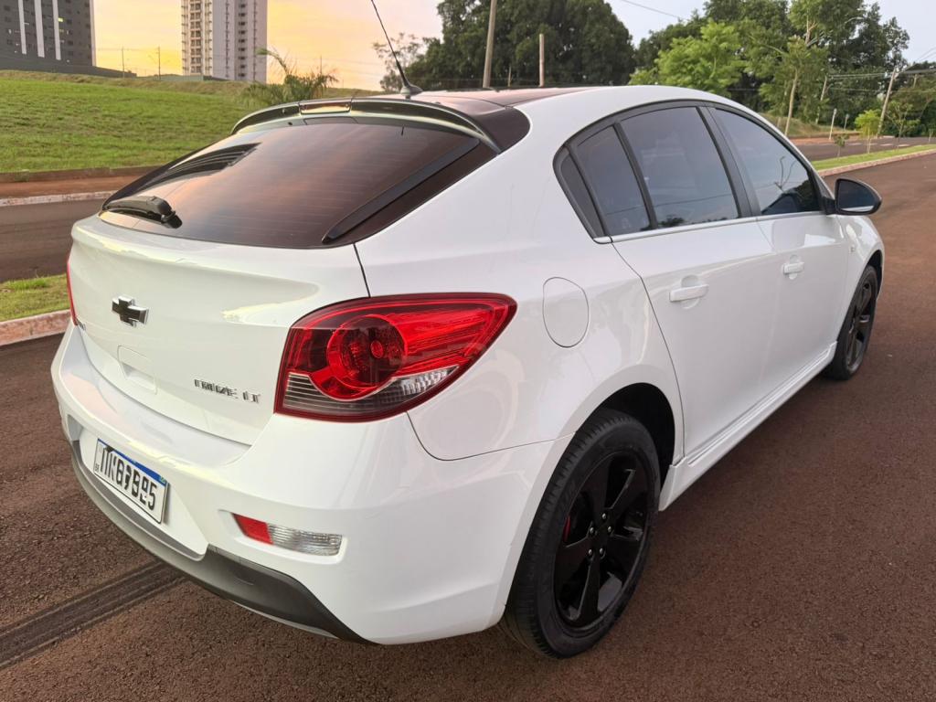 CHEVROLET Cruze Hatch - Foto