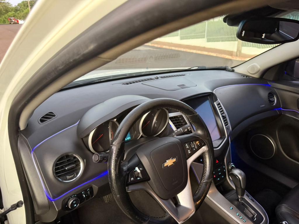 CHEVROLET Cruze Hatch - Foto