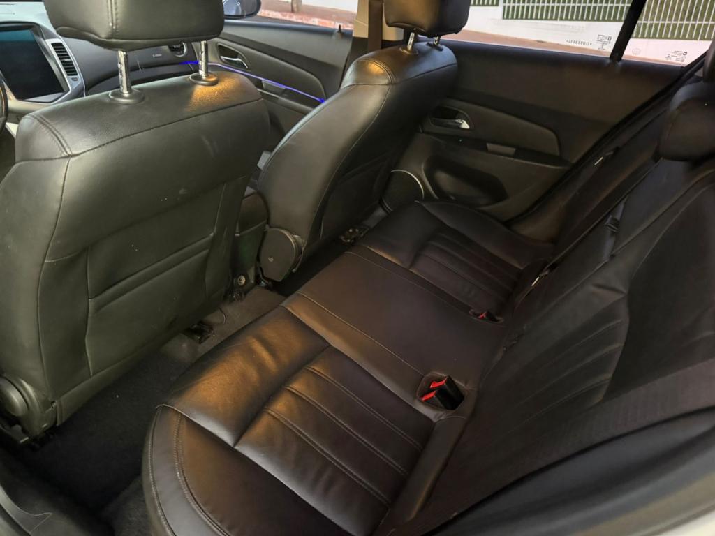 CHEVROLET Cruze Hatch - Foto