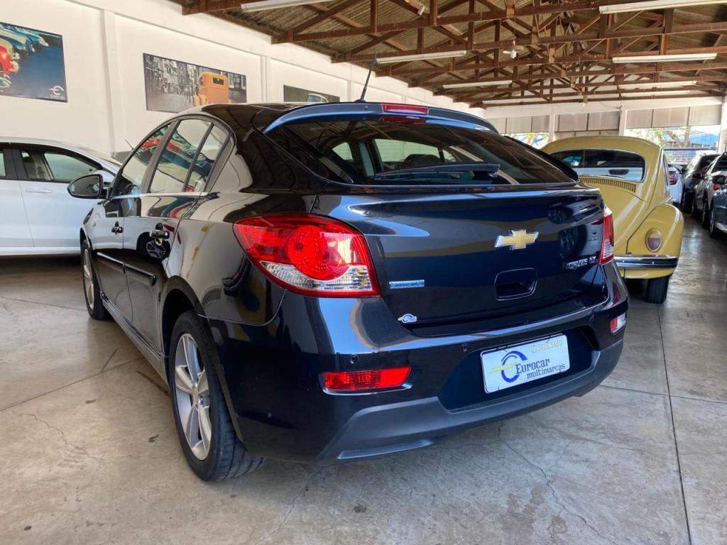 CHEVROLET Cruze Hatch - Foto