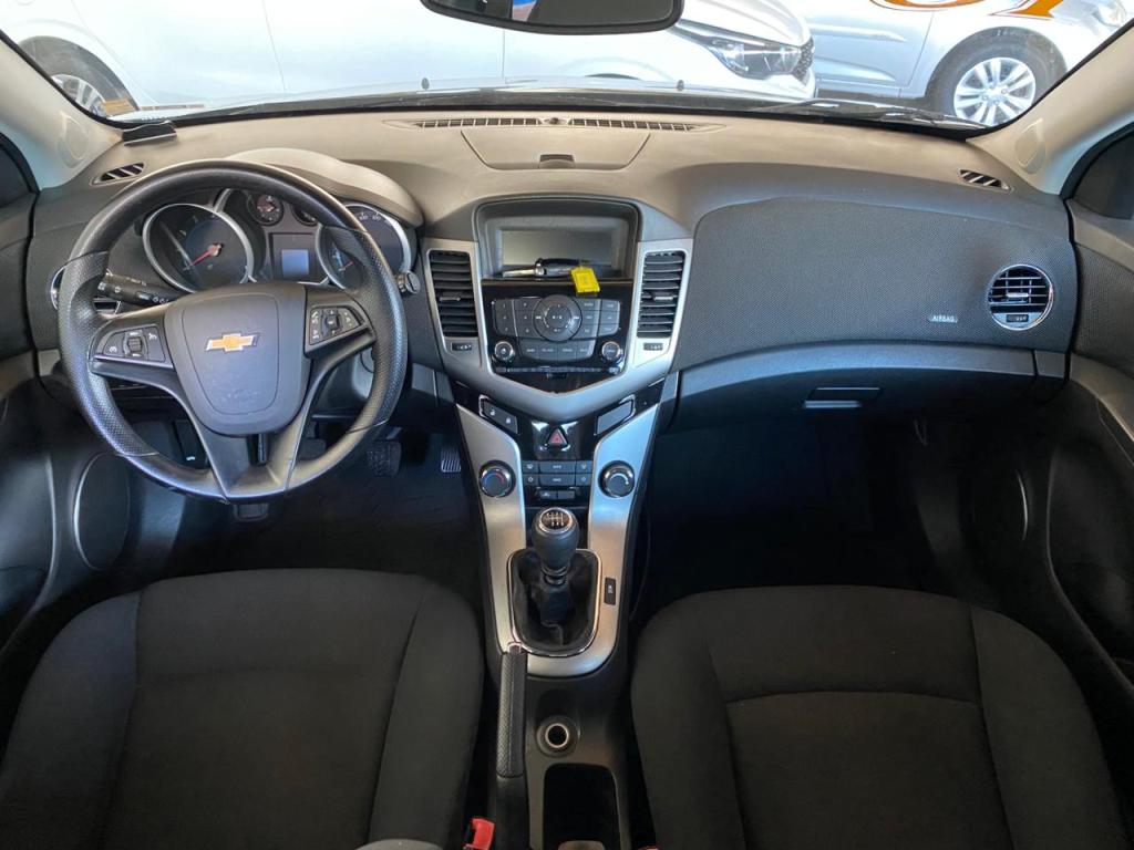 CHEVROLET Cruze Hatch - Foto