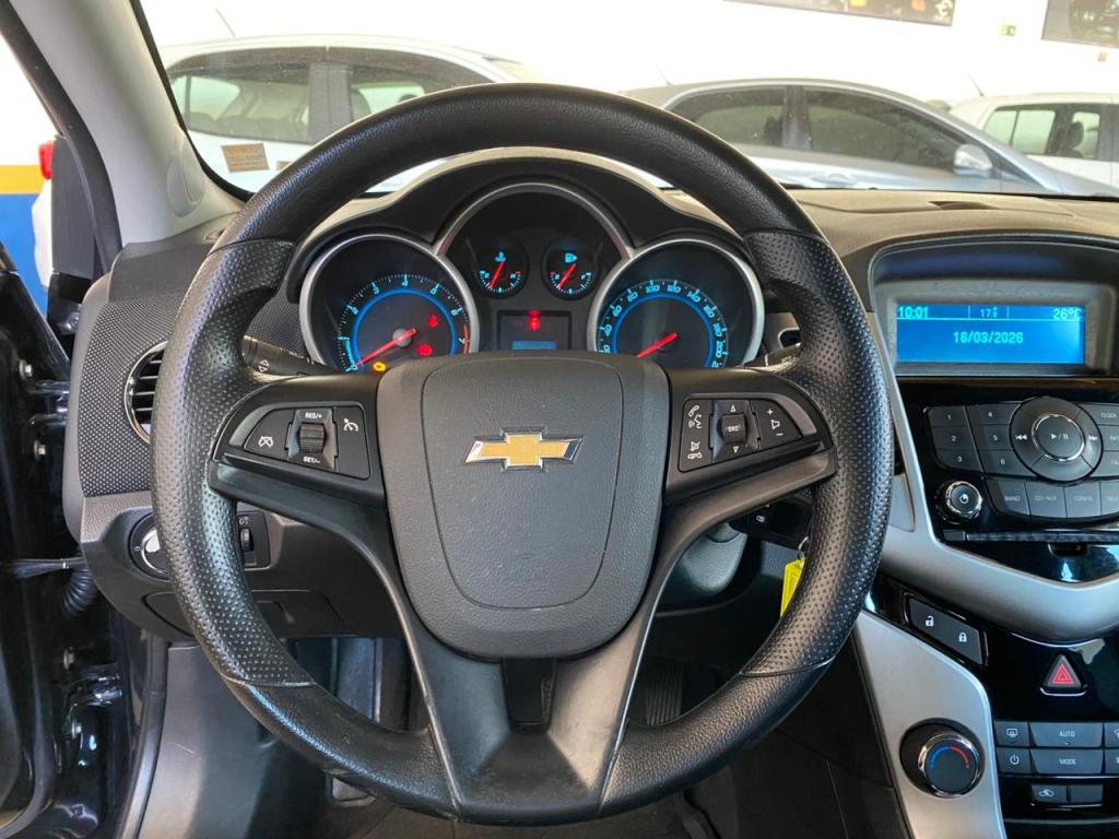 CHEVROLET Cruze Hatch - Foto