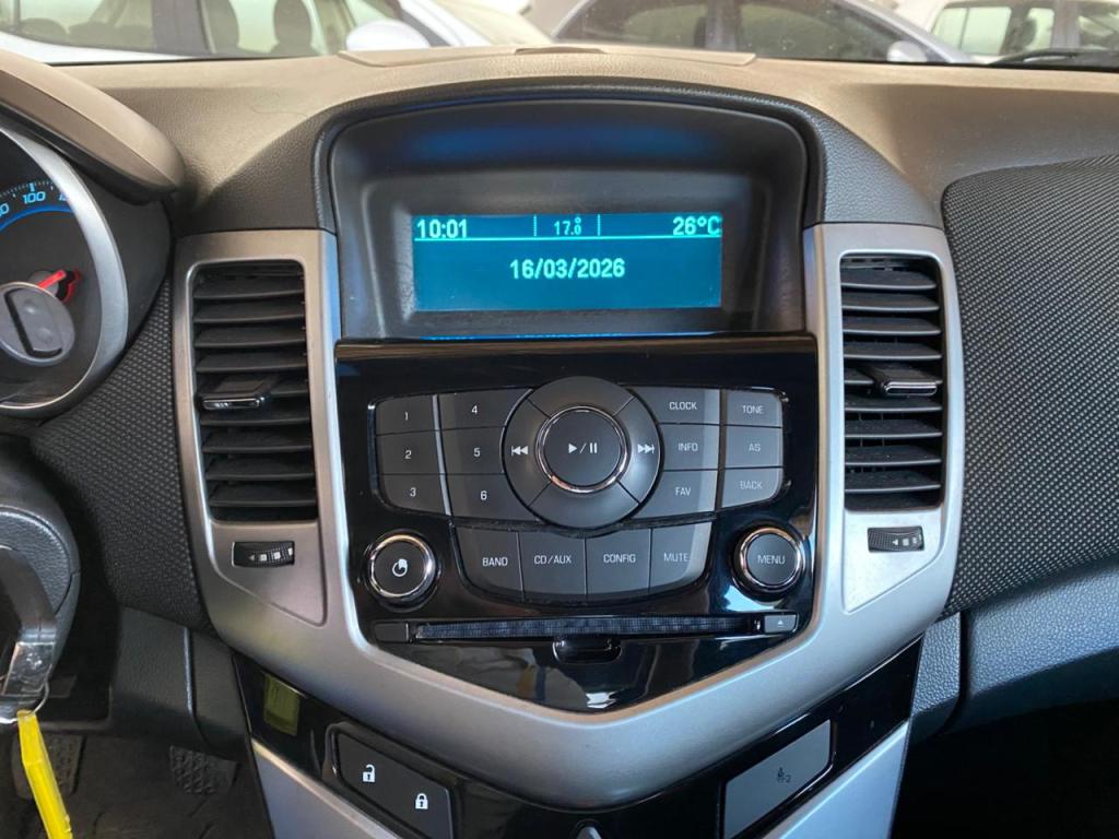 CHEVROLET Cruze Hatch - Foto