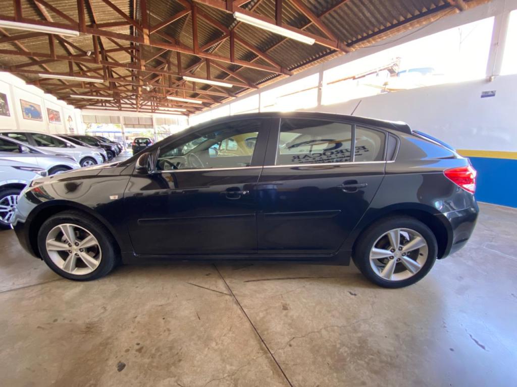 CHEVROLET Cruze Hatch - Foto