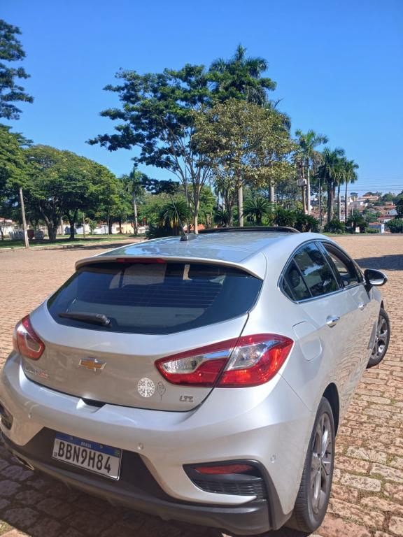 CHEVROLET Cruze Hatch - Foto