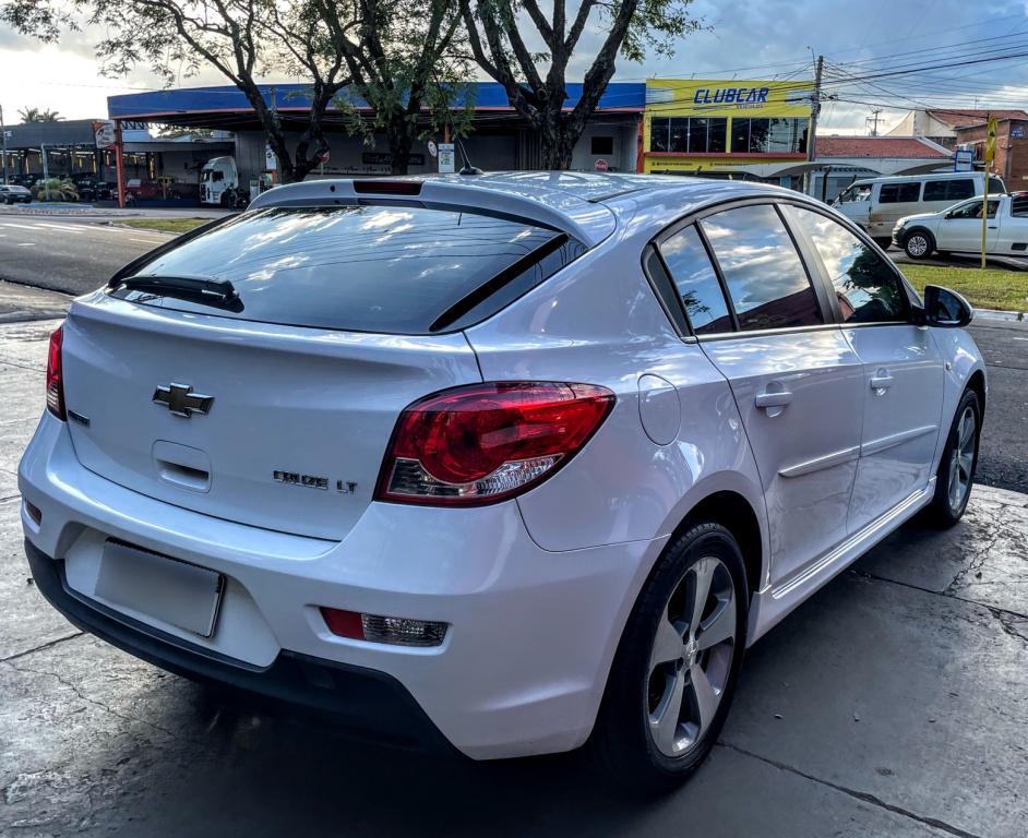 CHEVROLET Cruze Hatch - Foto