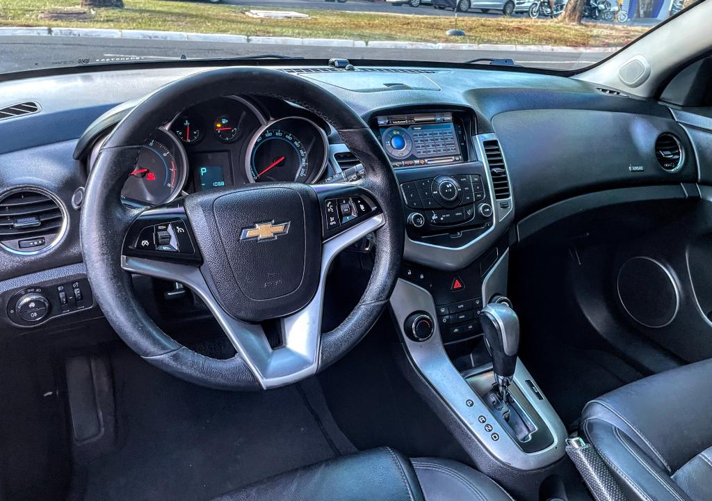 CHEVROLET Cruze Hatch - Foto