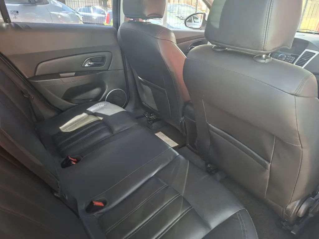 CHEVROLET Cruze Hatch - Foto