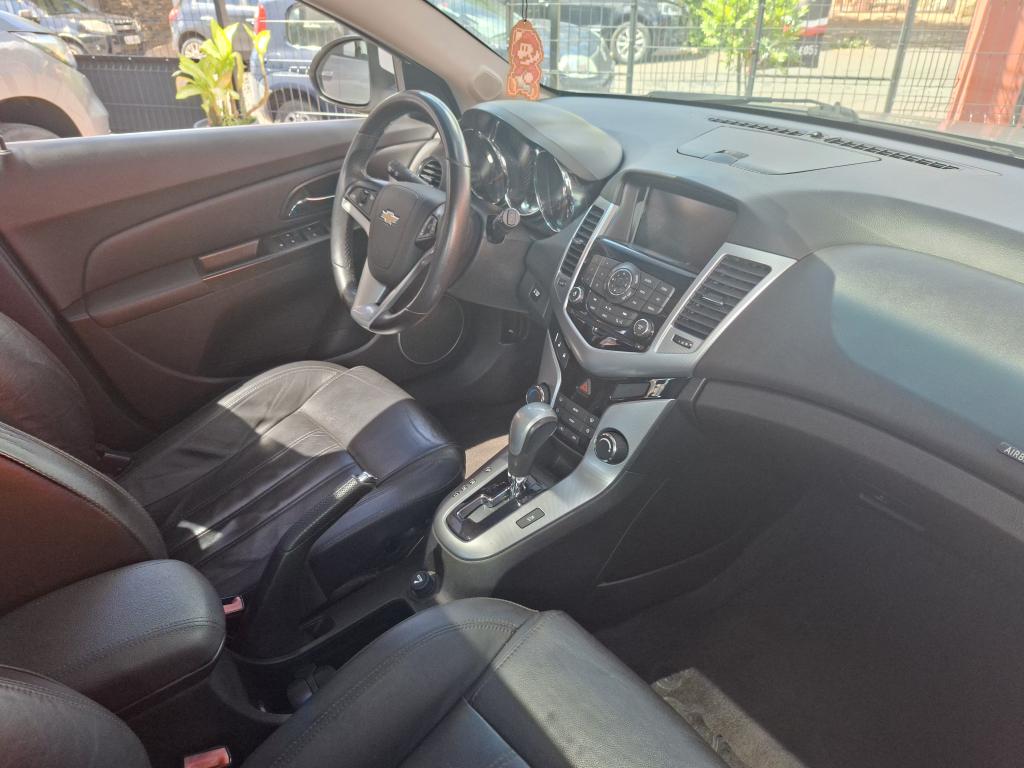CHEVROLET Cruze Hatch - Foto