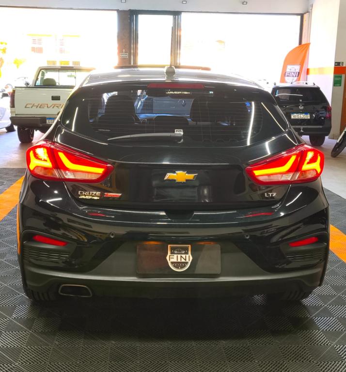 CHEVROLET Cruze Hatch - Foto