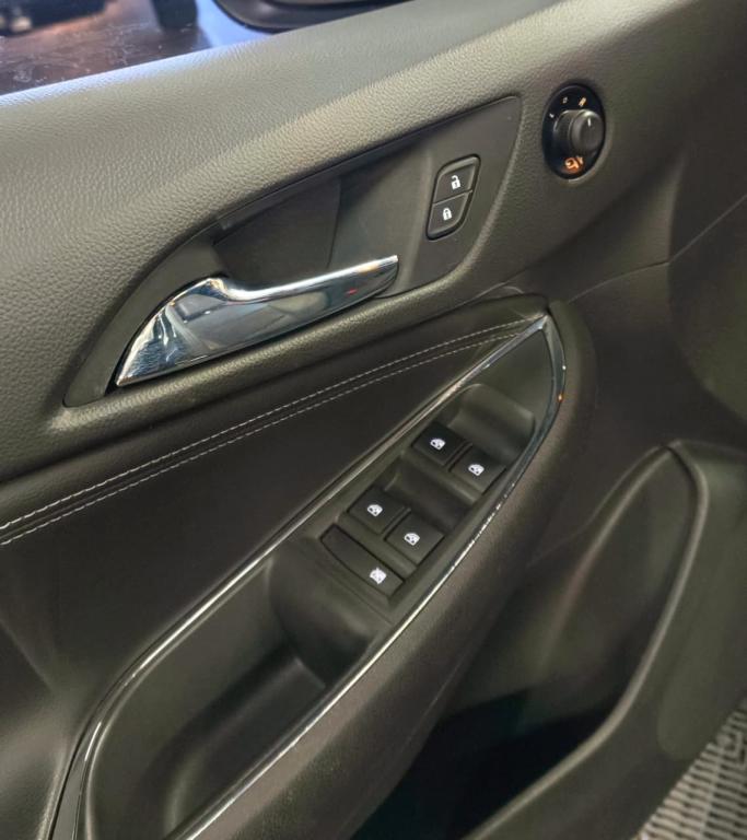 CHEVROLET Cruze Hatch - Foto