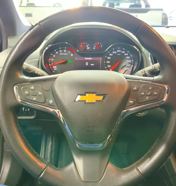 CHEVROLET Cruze Hatch - Foto