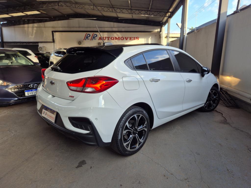 CHEVROLET Cruze Hatch - Foto