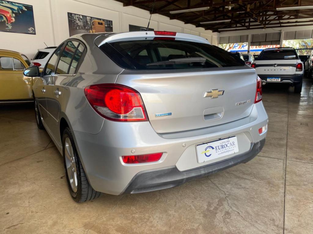 CHEVROLET Cruze Hatch - Foto