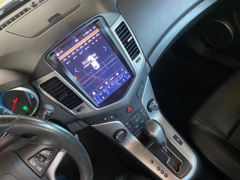 CHEVROLET Cruze Hatch - Foto