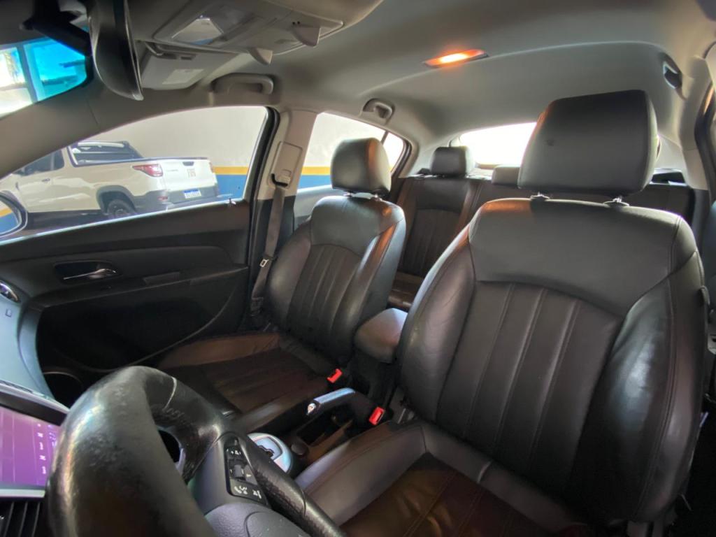 CHEVROLET Cruze Hatch - Foto