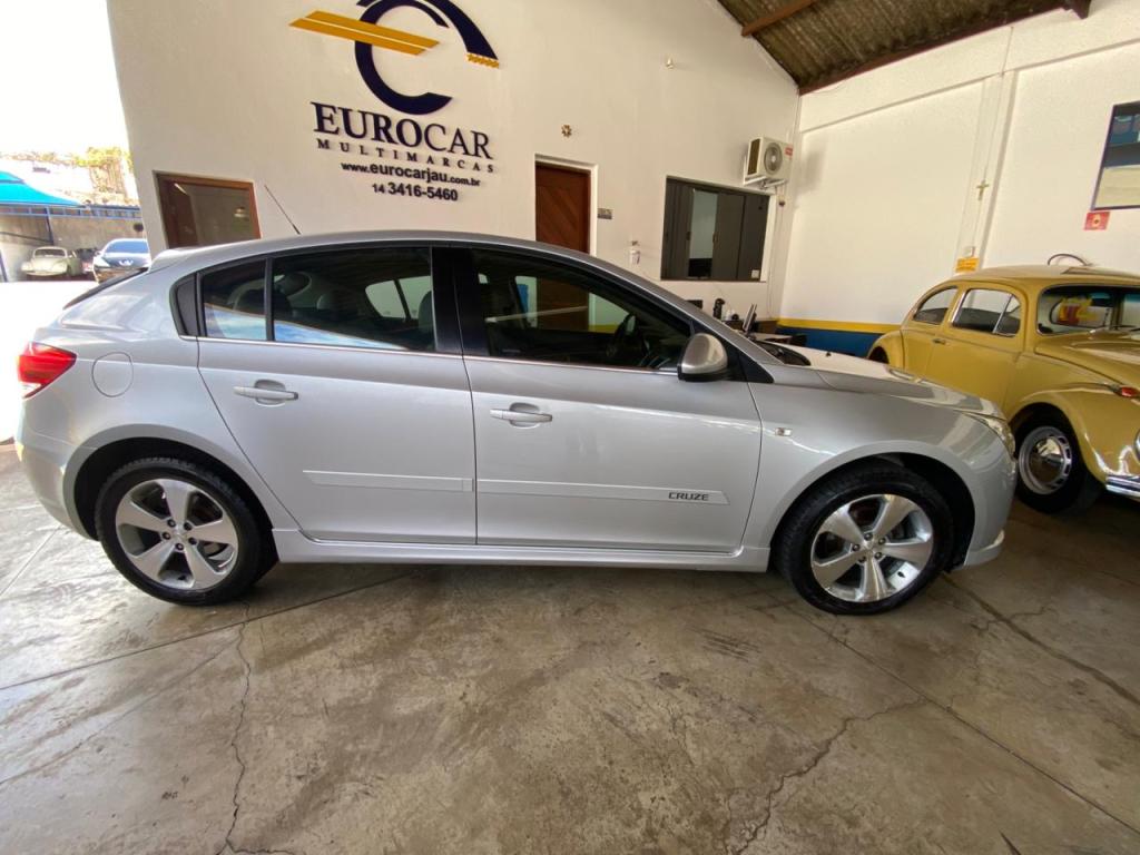 CHEVROLET Cruze Hatch - Foto