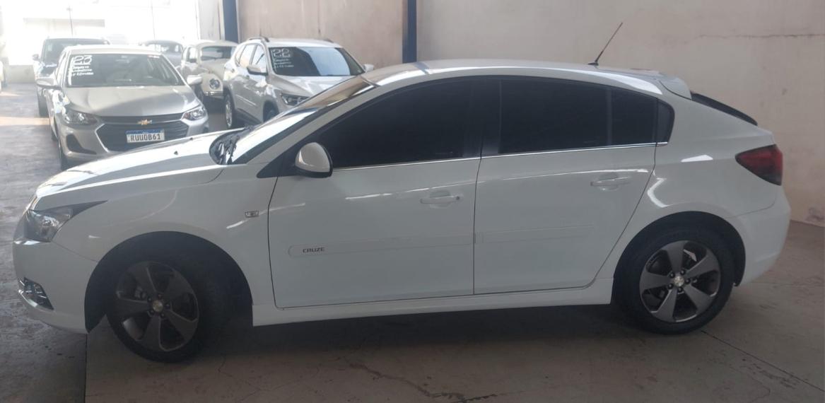CHEVROLET Cruze Hatch - Foto