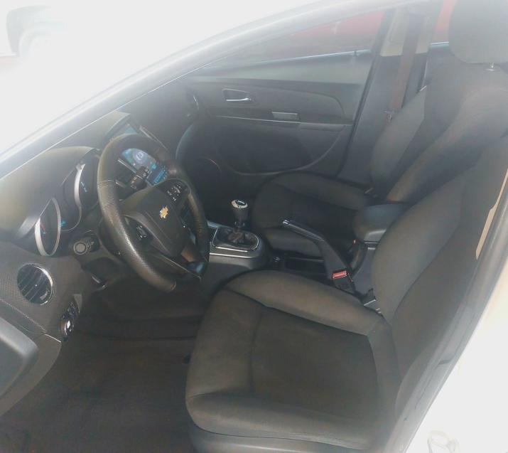 CHEVROLET Cruze Hatch - Foto