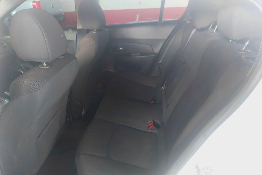 CHEVROLET Cruze Hatch - Foto