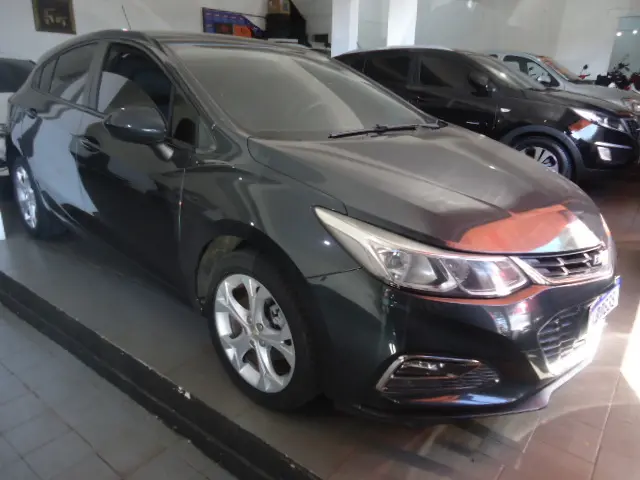 CHEVROLET Cruze Hatch - Foto