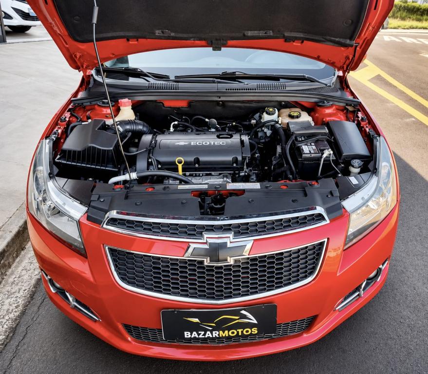 CHEVROLET Cruze Hatch - Foto