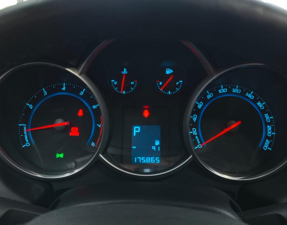 CHEVROLET Cruze Hatch - Foto