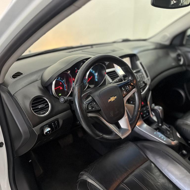 CHEVROLET Cruze Hatch - Foto