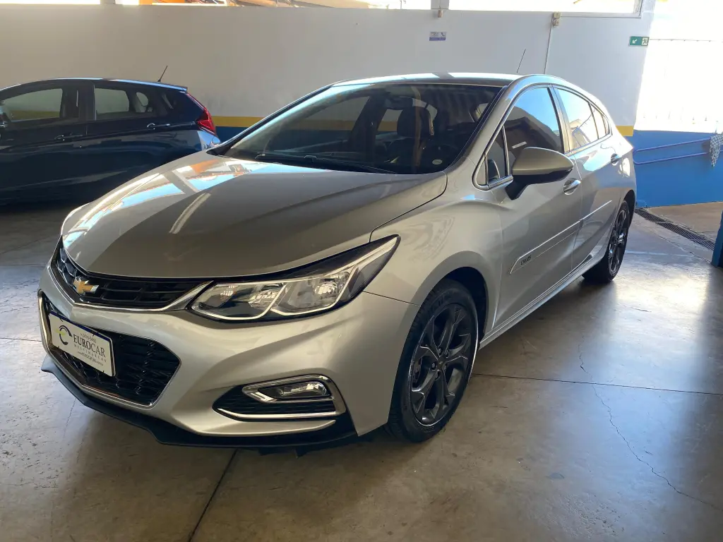 CHEVROLET Cruze Hatch - Foto