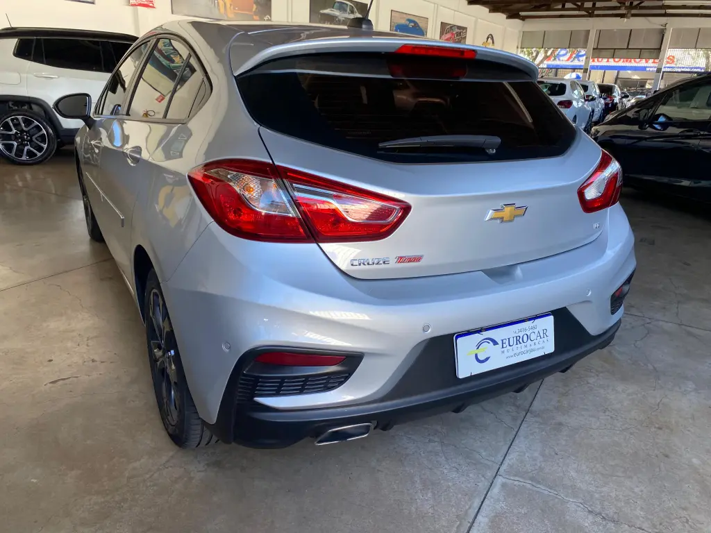 CHEVROLET Cruze Hatch - Foto