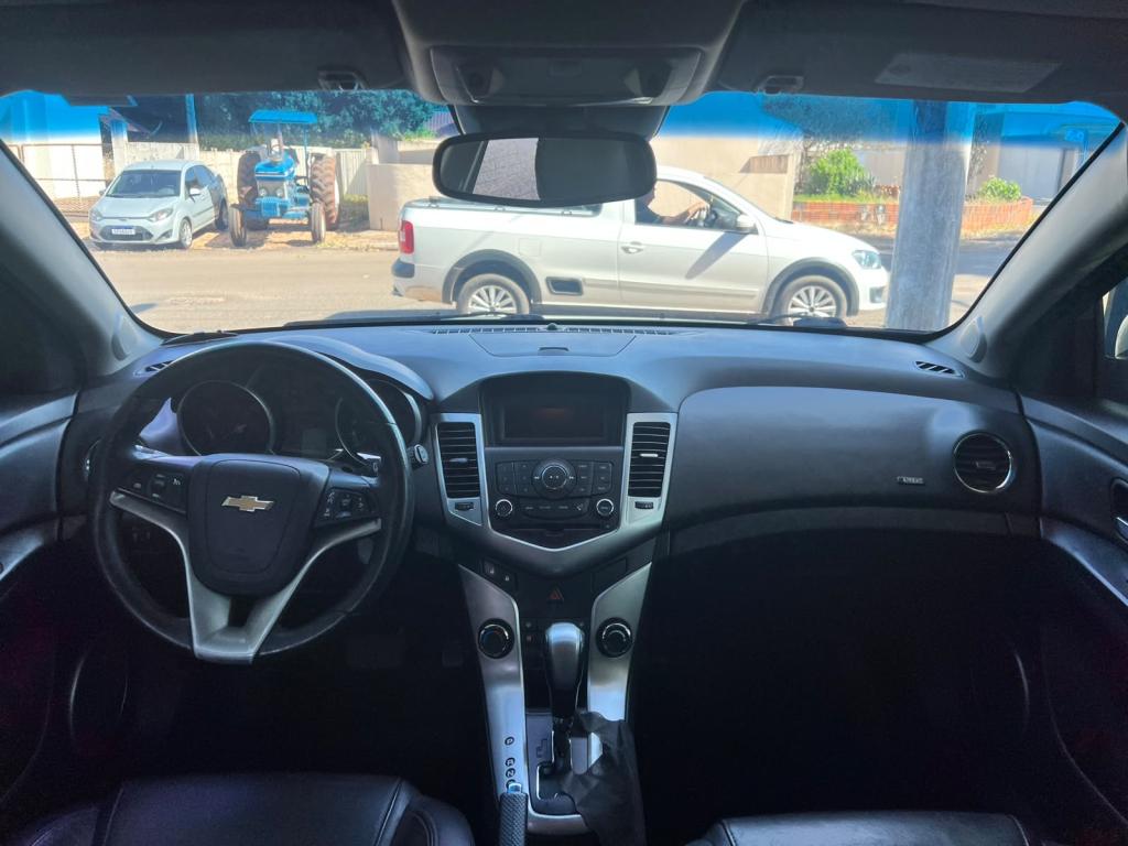 CHEVROLET Cruze Hatch - Foto