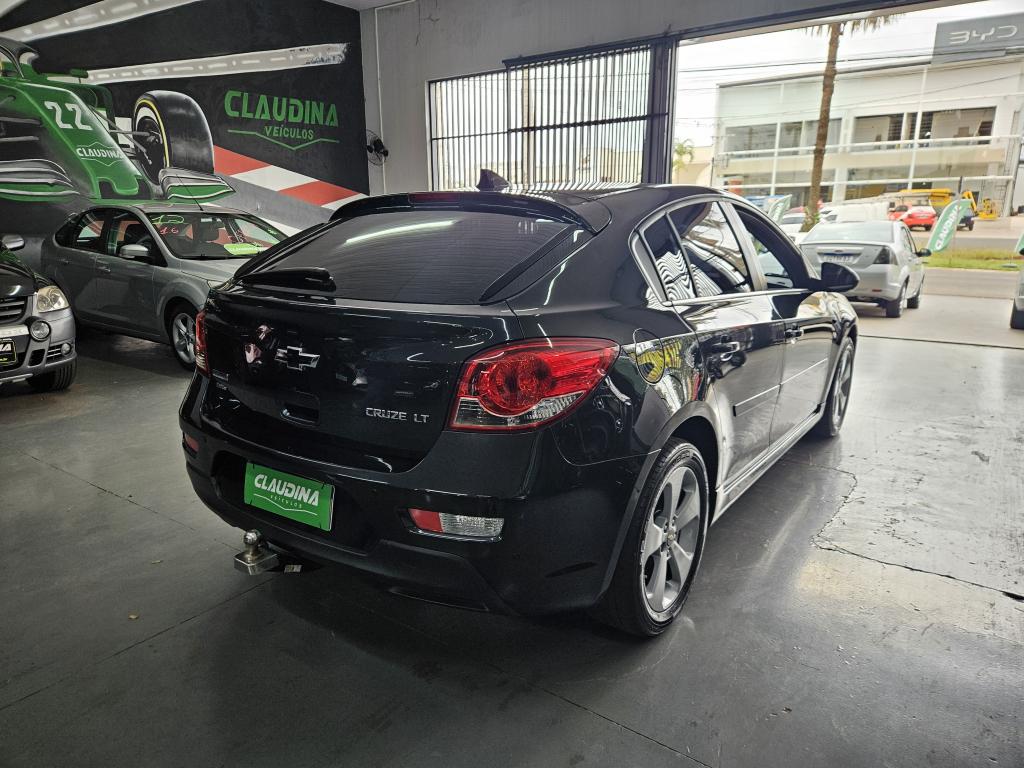 CHEVROLET Cruze Hatch - Foto