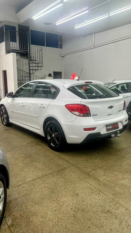 CHEVROLET Cruze Hatch - Foto