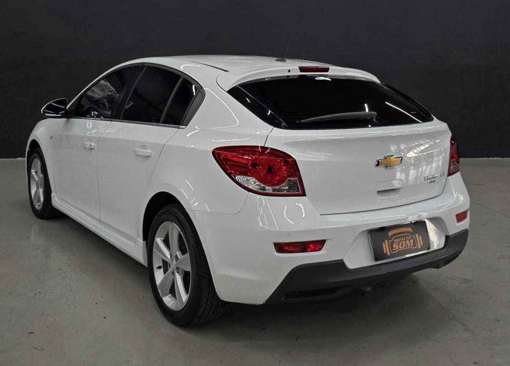 CHEVROLET Cruze Hatch - Foto
