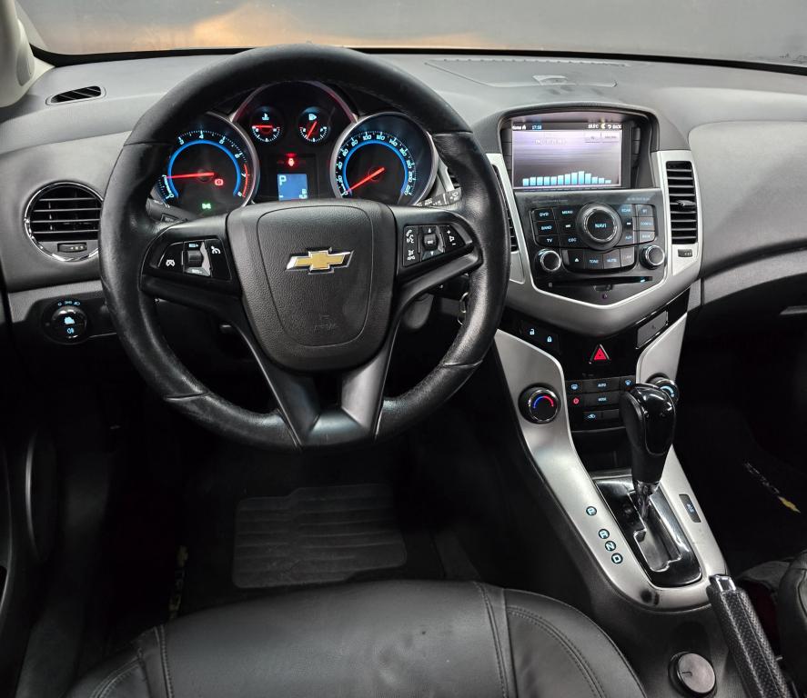 CHEVROLET Cruze Hatch - Foto
