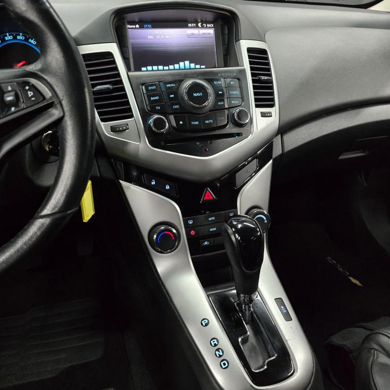 CHEVROLET Cruze Hatch - Foto