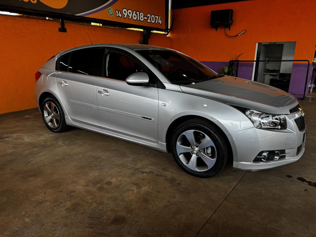CHEVROLET Cruze Hatch - Foto