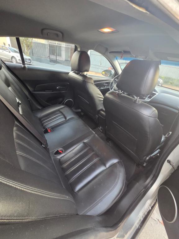 CHEVROLET Cruze Hatch - Foto