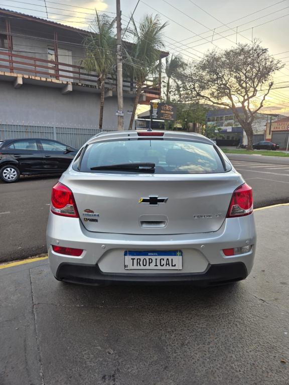 CHEVROLET Cruze Hatch - Foto