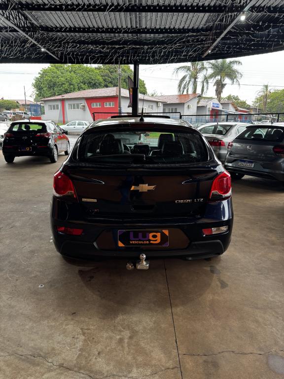 CHEVROLET Cruze Hatch - Foto