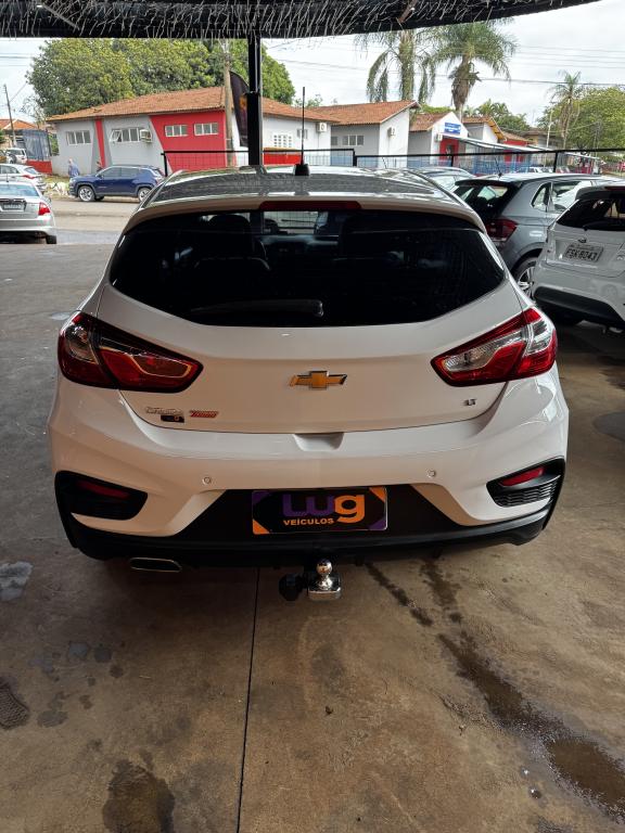CHEVROLET Cruze Hatch - Foto