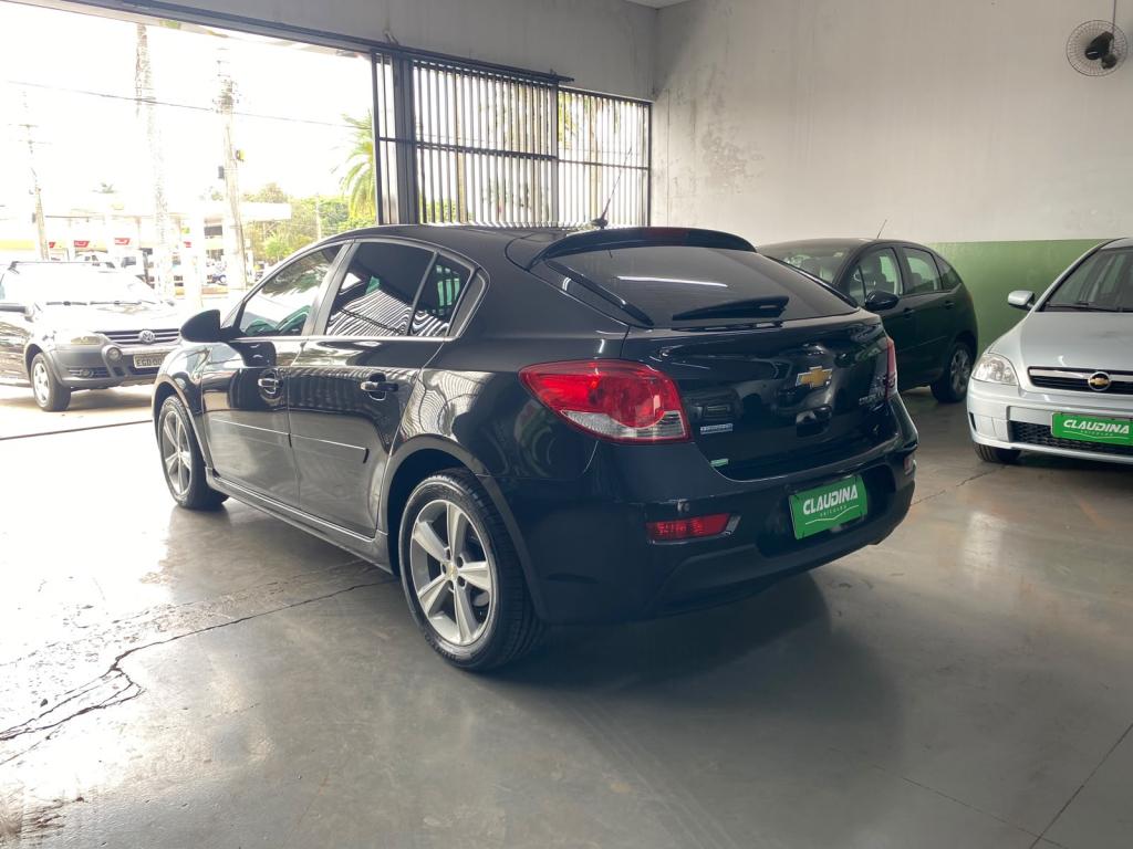 CHEVROLET Cruze Hatch - Foto