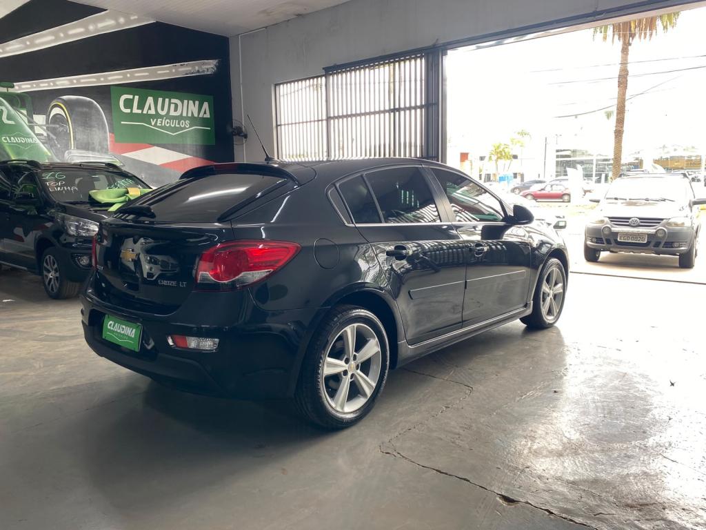 CHEVROLET Cruze Hatch - Foto