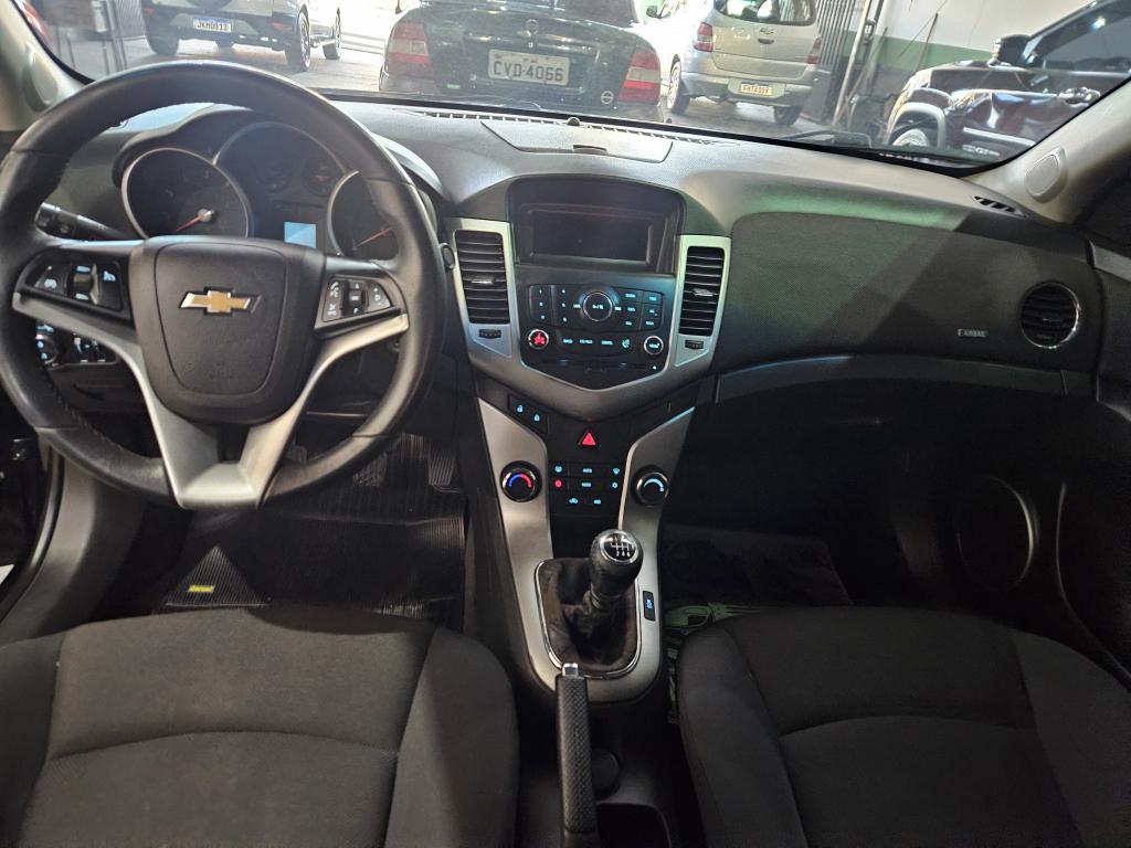 CHEVROLET Cruze Sedan - Foto