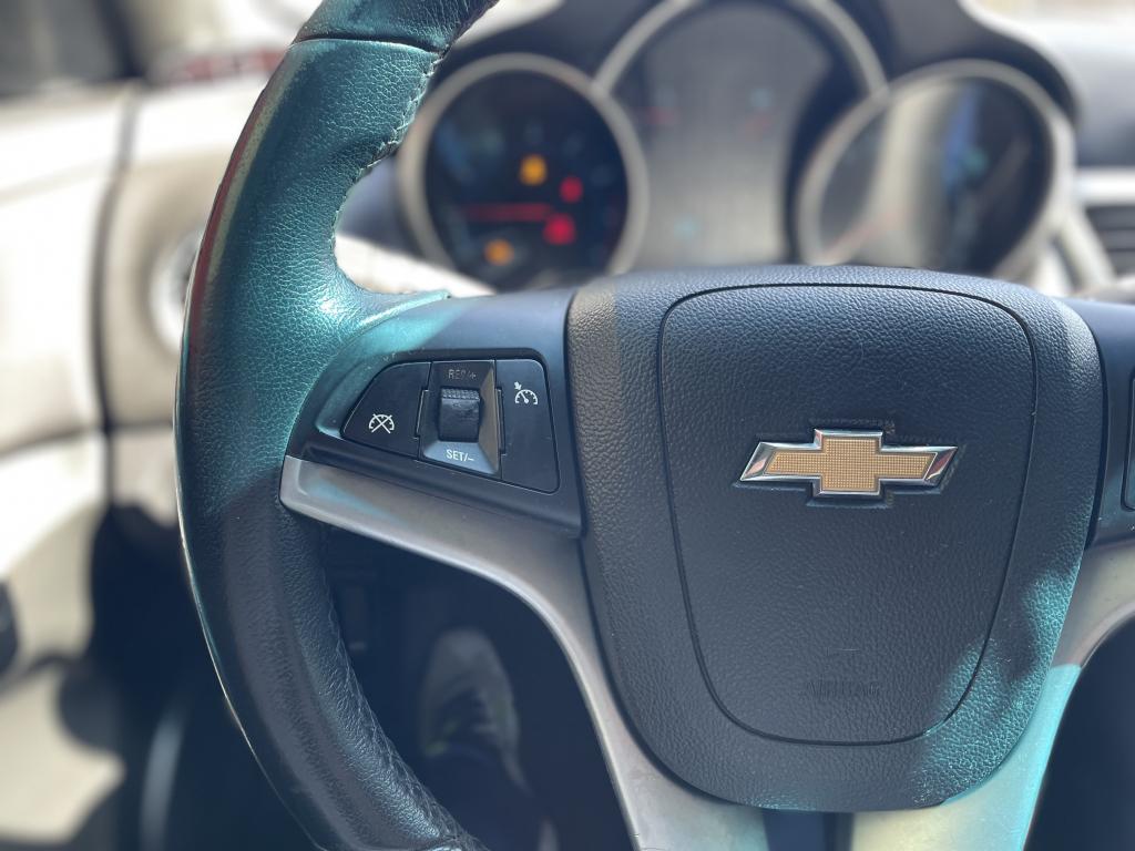 CHEVROLET Cruze Sedan - Foto