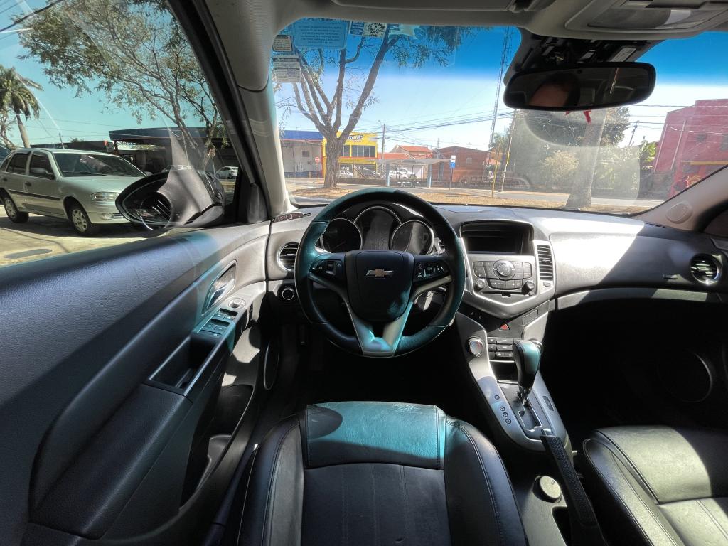 CHEVROLET Cruze Sedan - Foto