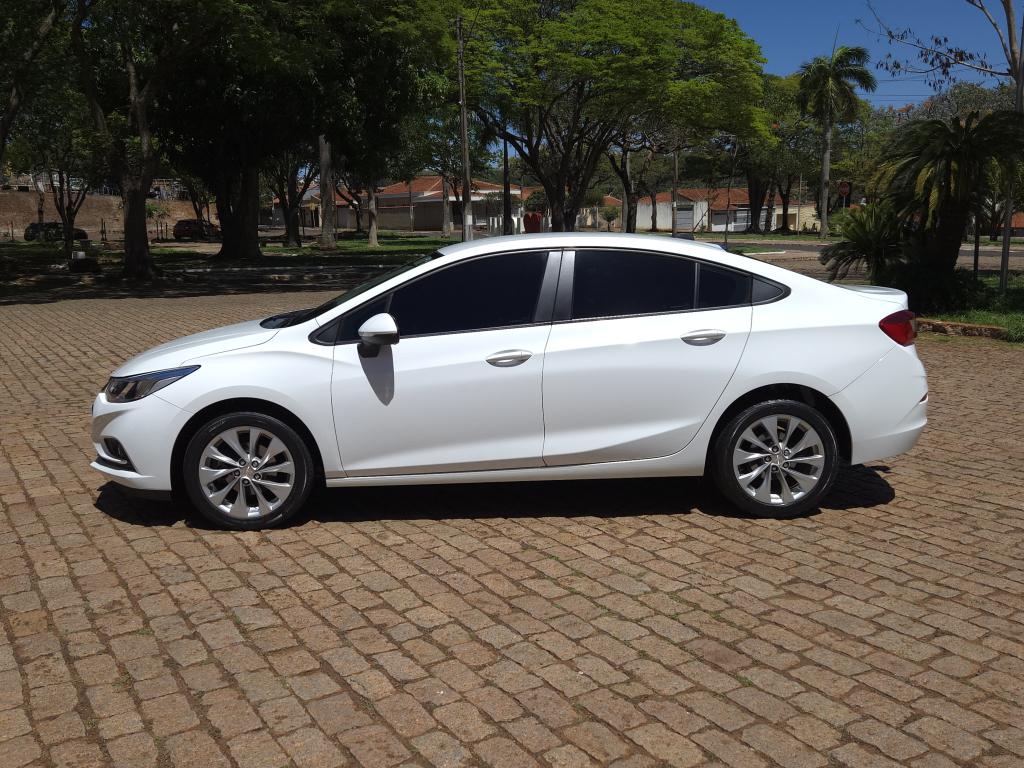 CHEVROLET Cruze Sedan - Foto